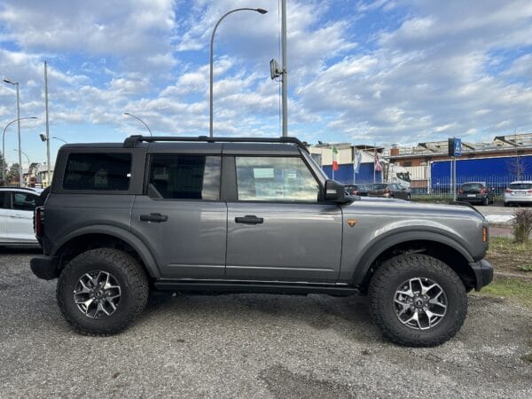 FORD BRONCO 2.7 V6 ECOBOOST BADLANDS / OUTER BANKS - immagine 3